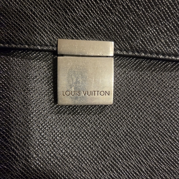 Louis Vuitton Taiga Serviette Tobol Briefcase Black Leather - Picture 4 of 16